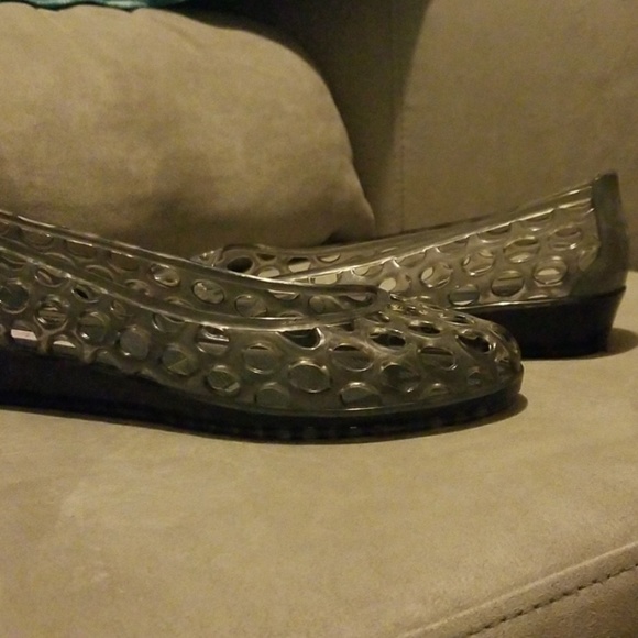 Shoes - Picture 3 of 5